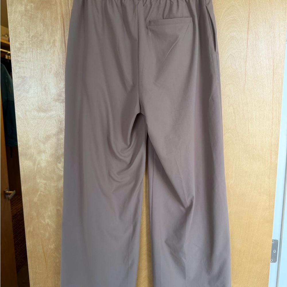 Beyond Yoga Khaki Status Wide Leg Trouser 31" Medium - Picture 10 of 14